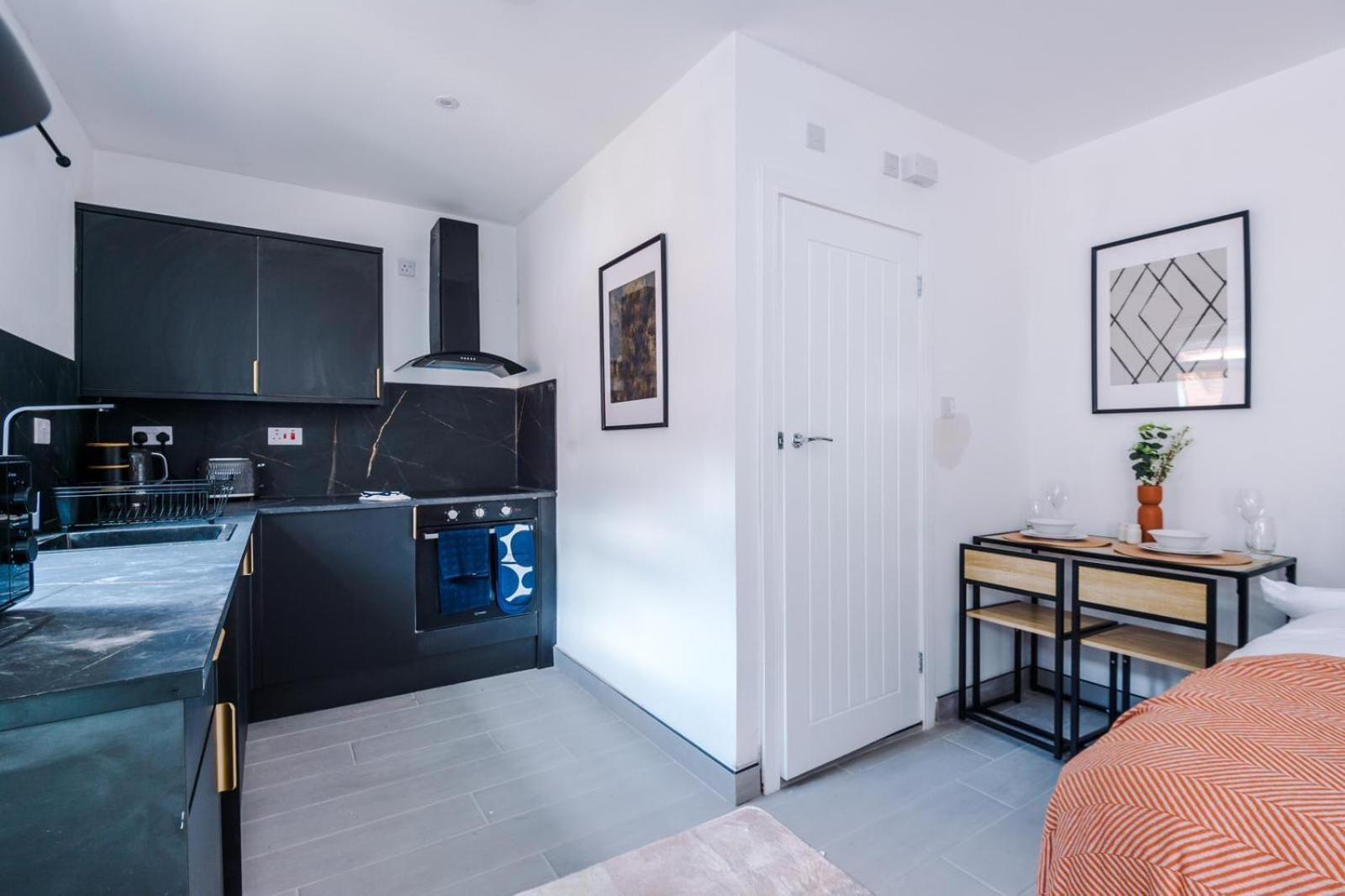 Comfort Style Brand New Selly Oaks Apartment Birmingham Exterior photo