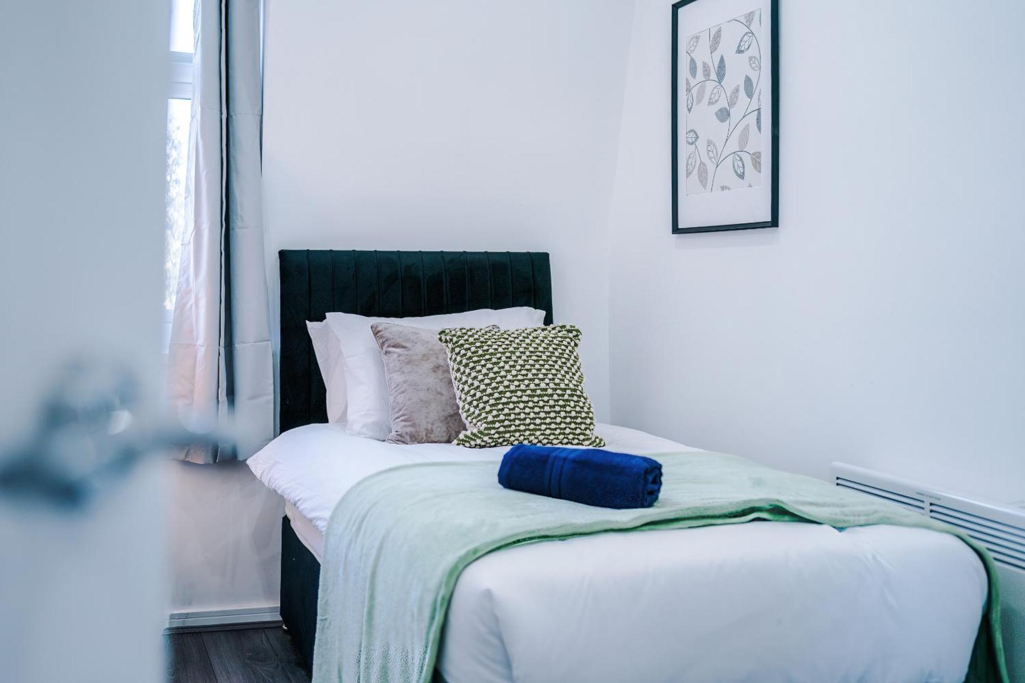 Comfort Style Brand New Selly Oaks Apartment Birmingham Room photo